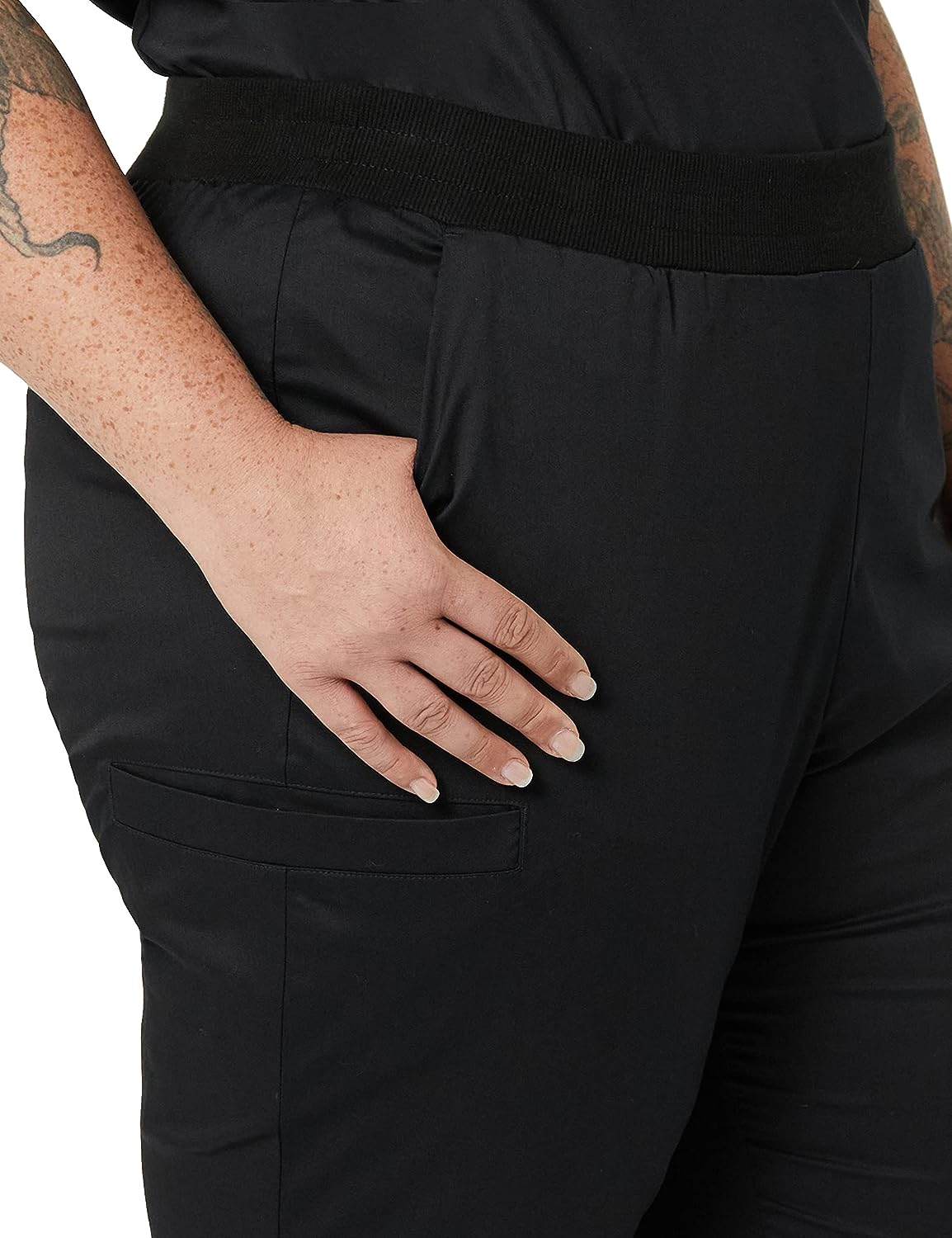 Amazon Essentials Women’s Slim Fit Jogger Scrub Pant Review